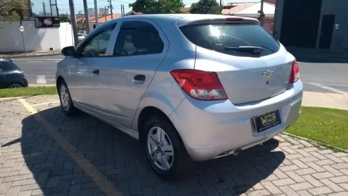 Onix Hatch LS 1.0 8V FlexPower 5P 2015