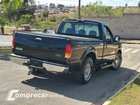 F-250 3.9 XLT 4X2 CS DIESEL 2P MANUAL