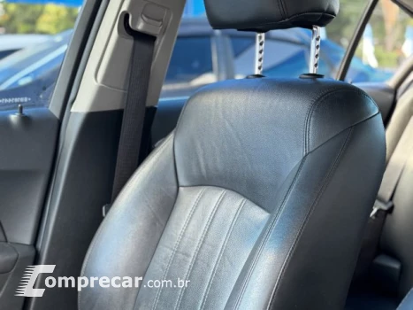 CRUZE SEDAN - 1.8 LT 16V 4P AUTOMÁTICO
