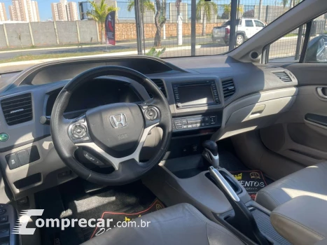 Civic 1.8 16V 4P EXS AUTOMÁTICO
