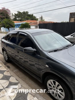 ASTRA 2.0 MPFI Advantage 8V