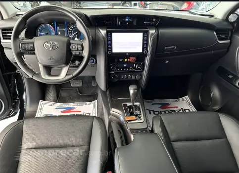 HILUX SW4 2.8 D-4d Turbo SRX 7L 4X4