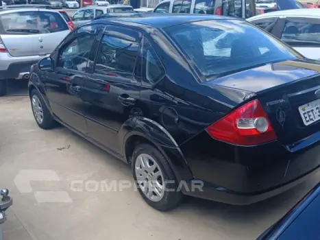 FIESTA SEDAN - 1.0 MPI SEDAN 8V 4P MANUAL