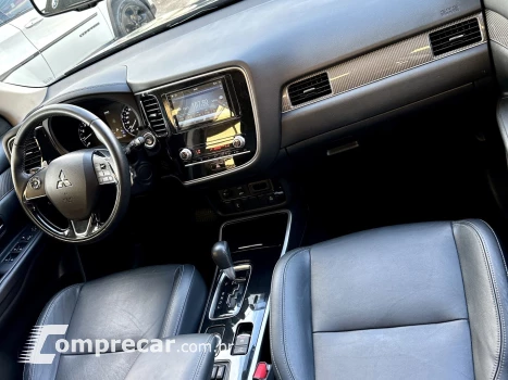 OUTLANDER 3.0 MIVEC V6 GASOLINA HPE-S AWD AUTOMÁTICO