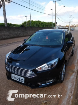 Focus  2.0 Titanium Plus