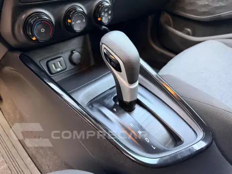 ONIX 1.0 Turbo LT