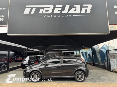 Fiat PUNTO - 1.8 BLACKMOTION 16V 4P MANUAL 4 portas