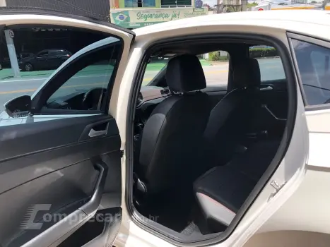 Virtus 1.0 200 Tsi Highline Automático