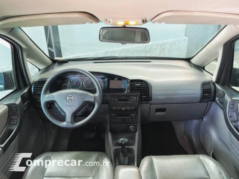 ZAFIRA - 2.0 MPFI ELITE 8V 4P AUTOMÁTICO