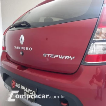 Renault SANDERO 1.6 STEPWAY 16V FLEX 4P AUTOMATICO 4 portas