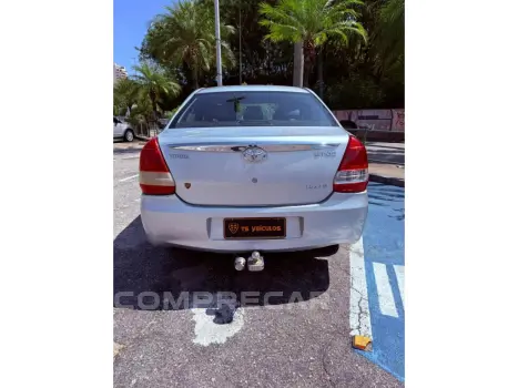 ETIOS 1.5 XLS 16V FLEX 4P AUTOMÁTICO