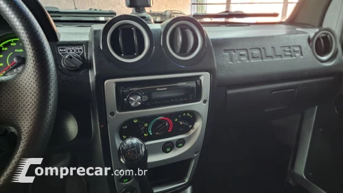 T-4 4x4 3.0 TB Int. Cap. Rígida Diesel