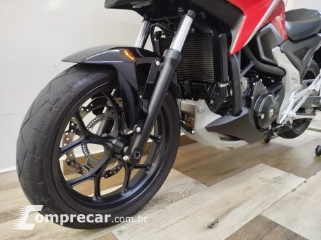 NC 750X 700 cc