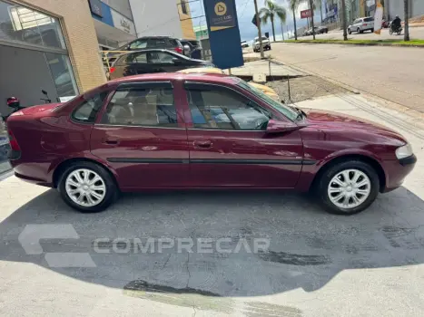 Vectra CD 2.2 16V / 2.0 16V Mec./Aut.