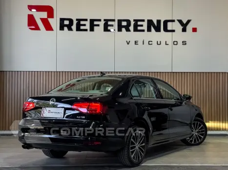 JETTA 2.0 TSI HIGHLINE 211CV GASOLINA 4P TIPTRONIC
