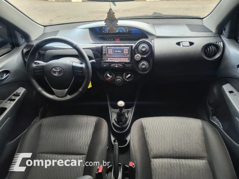 ETIOS 1.5 X Plus Sedan 16V