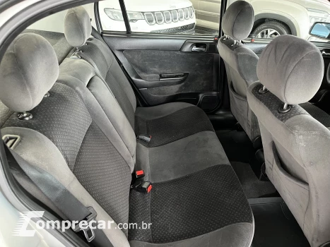 ASTRA 2.0 MPFI Elegance Sedan 8V