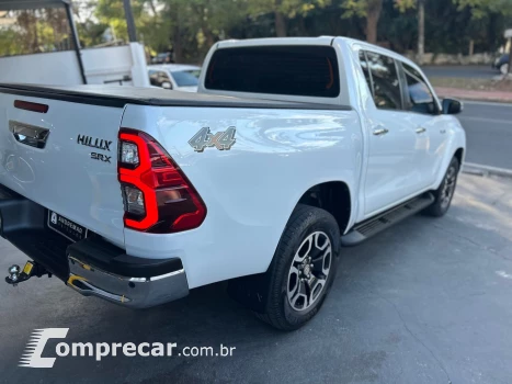 Hilux 2.8 D-4D Turbo Diesel Cd Srx 4X4 Automático