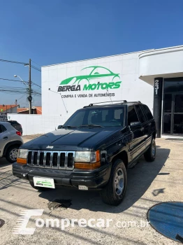JEEP CHEROKEE 4.0 Laredo 4X4 6I 12V 4 portas