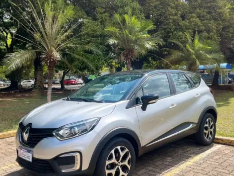 Renault CAPTUR - 1.6 16V SCE LIFE X-TRONIC 4 portas